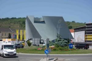 DSC05695 Blick zur Landesgalerie